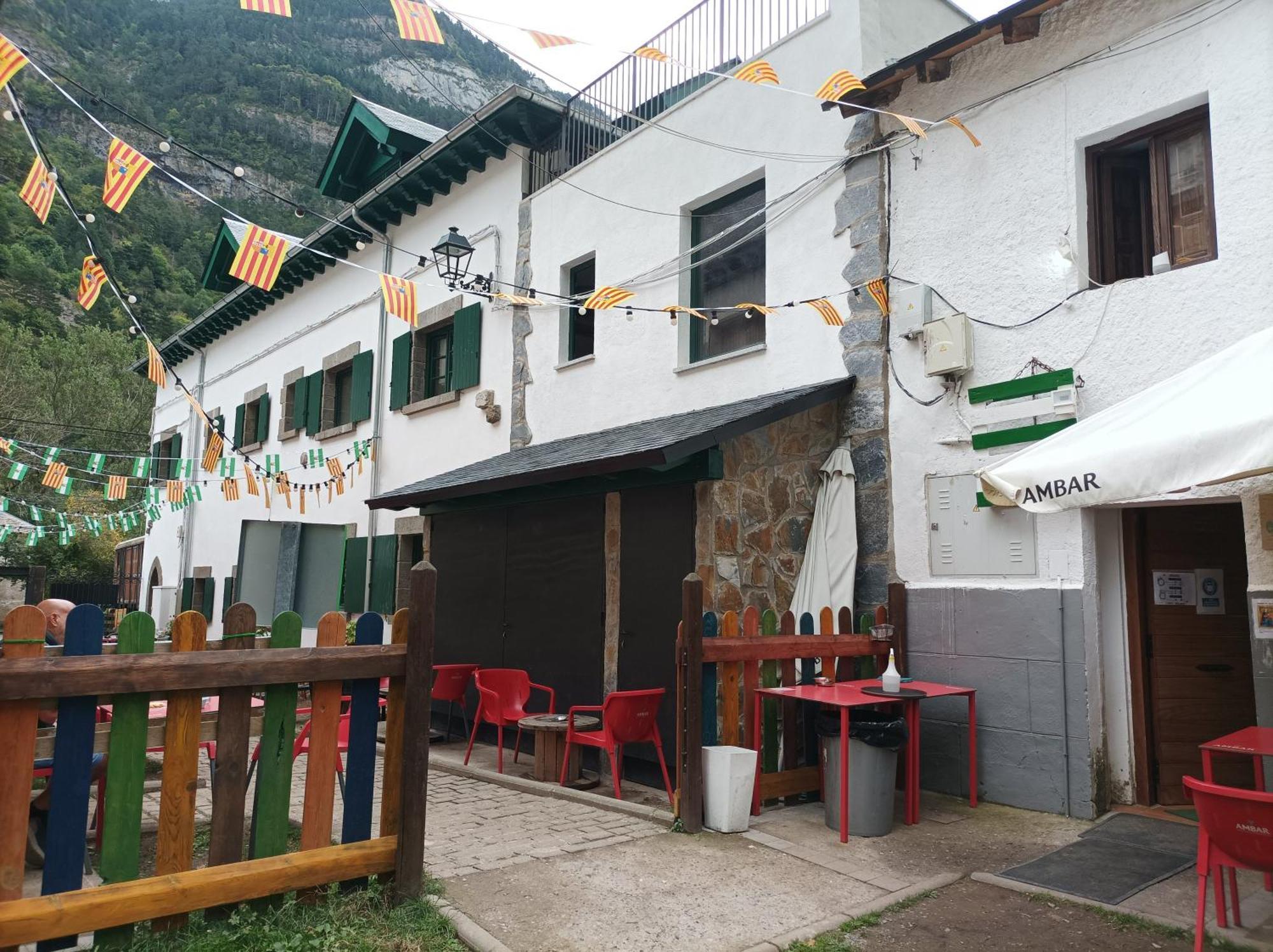 Apartament Calmfranc Avairent Canfranc Pueblo Zewnętrze zdjęcie