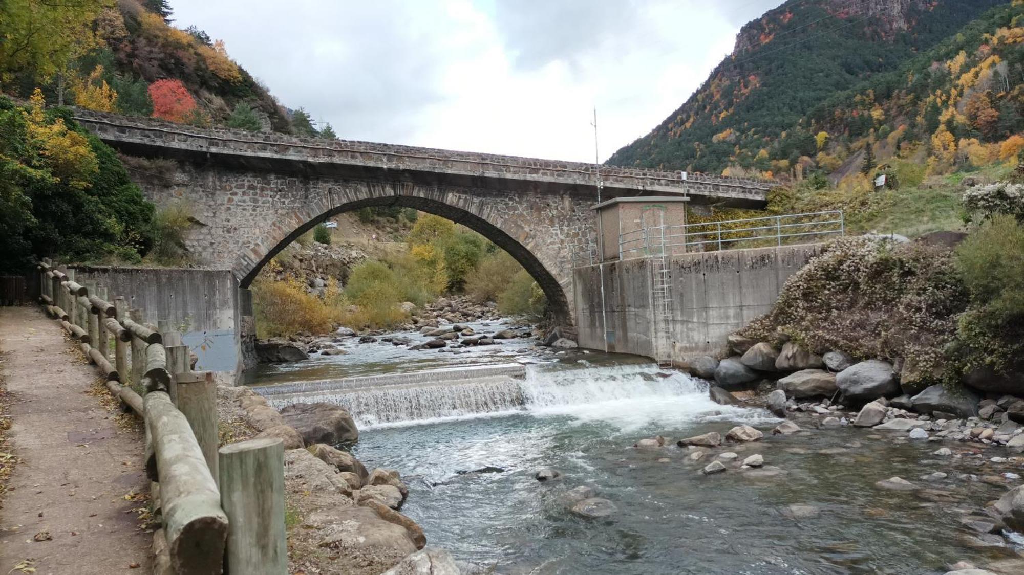 Apartament Calmfranc Avairent Canfranc Pueblo Zewnętrze zdjęcie